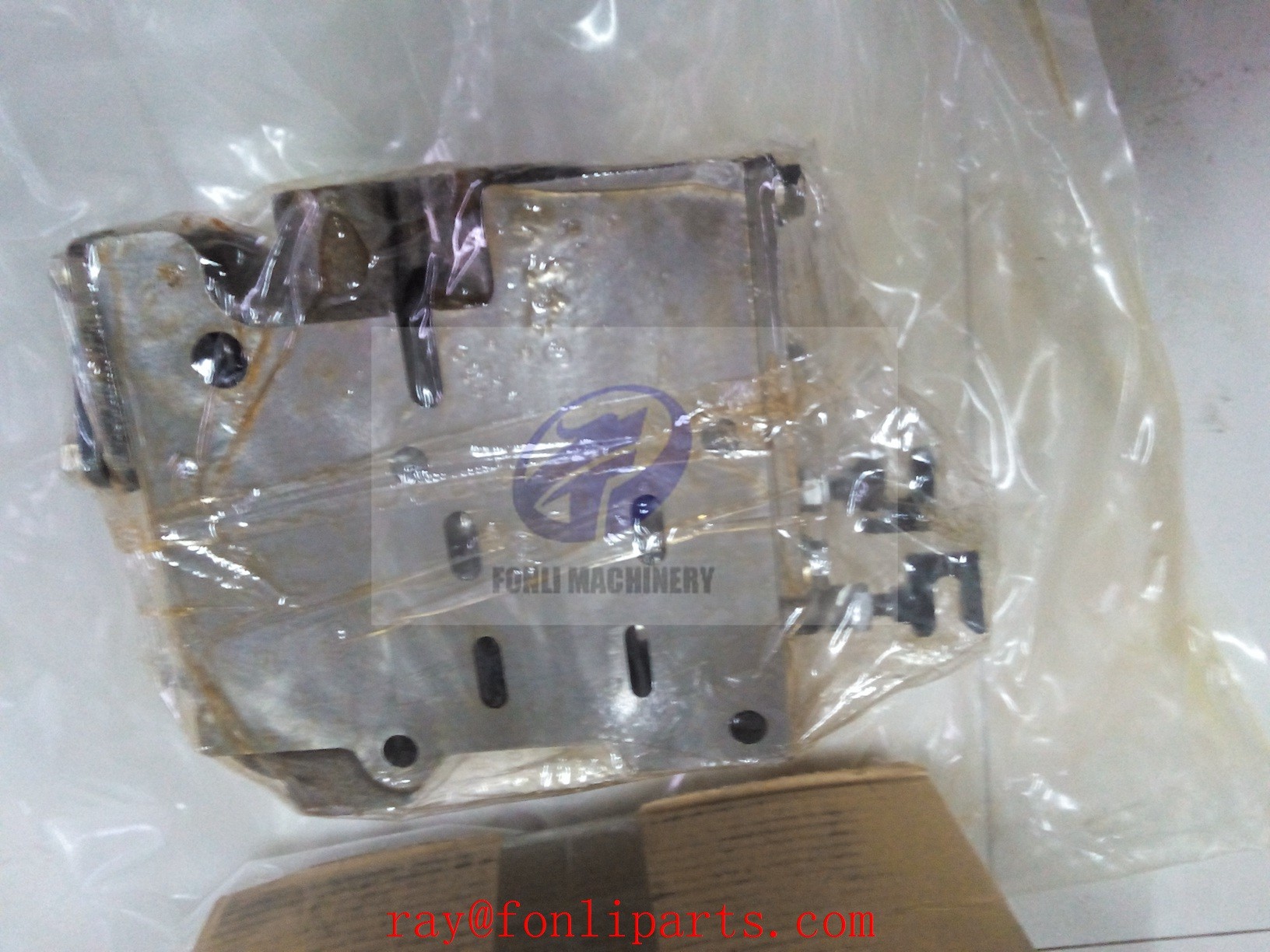 OEM quality komatsu D65 D85 bulldozer transmission control valve 14X-15-15003