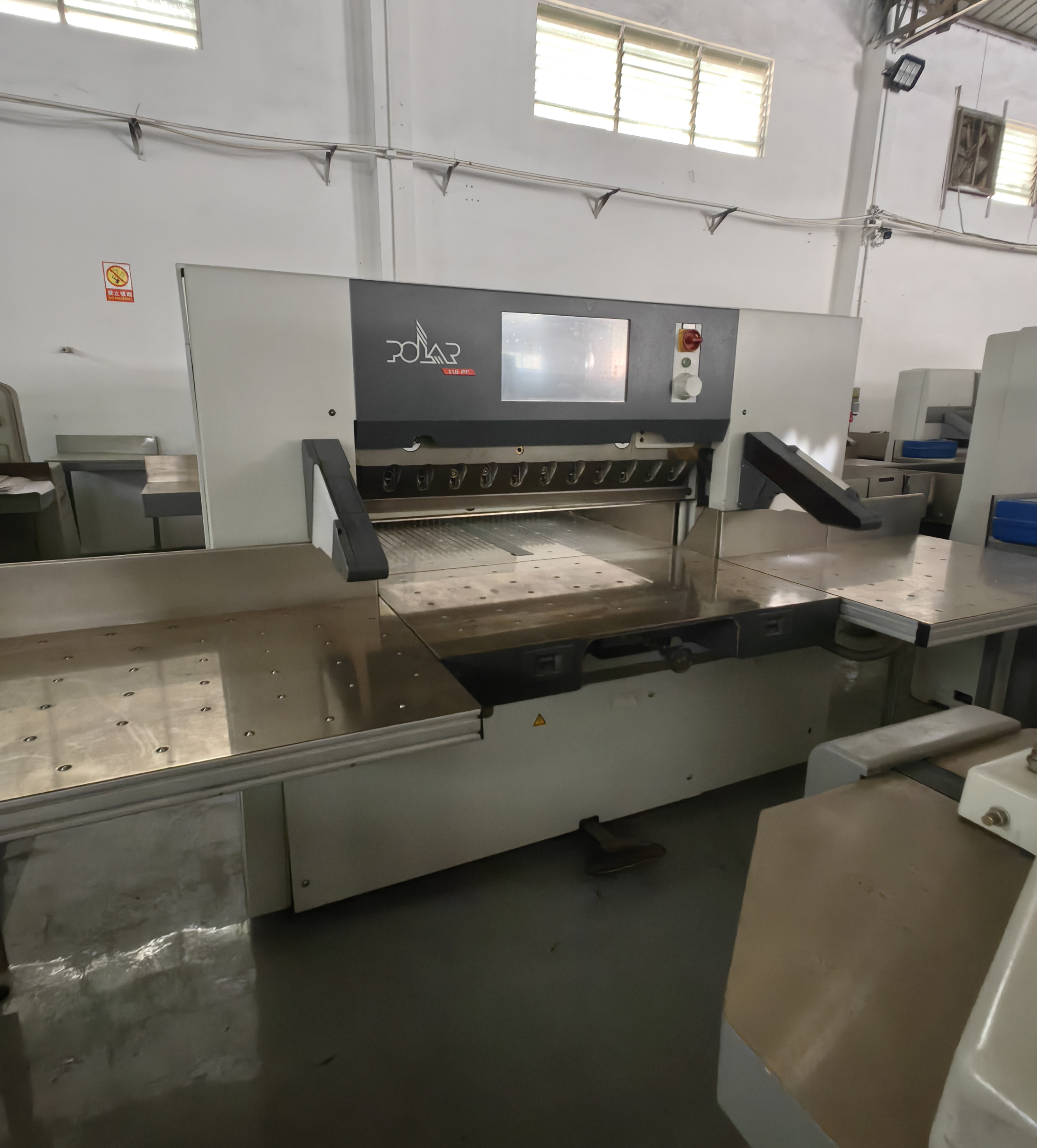 Video Technical Support Industrial Shape Cutter For Paper in Printing and Packaging