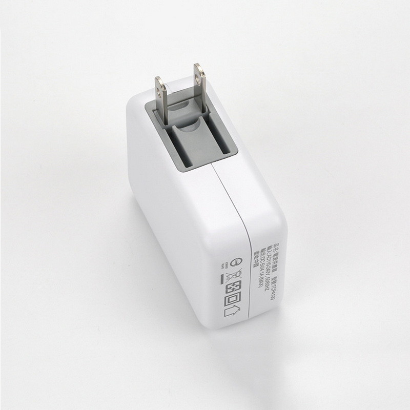 USB Or Type C Universal Rapid Cell Phone Charger 50HZ 60HZ