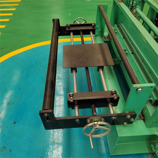 Metal Iron Glazed Roof Tile Roll Forming Machine 0.3-0.8mm Thinckness