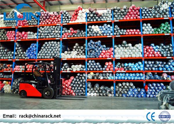 Buy cheap Heavy Duty Selective Pallet Racking , ISO9001 / ISO14001 Industrial Storage Shelves from wholesalers
