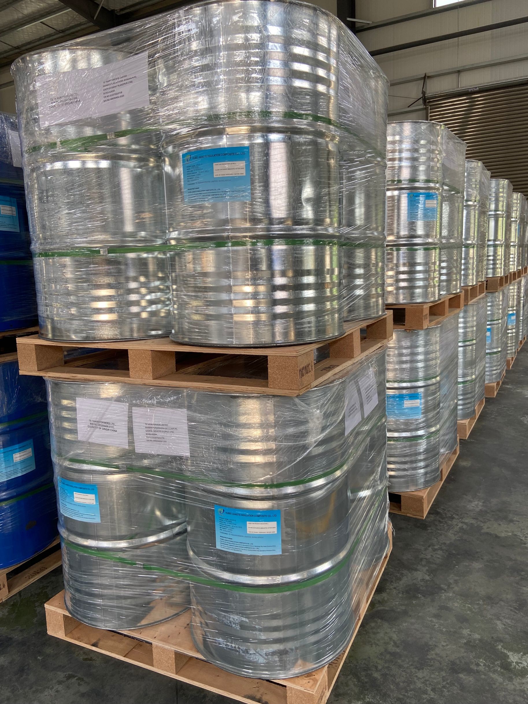 Clear Room Temperature Curing Epoxy Resin Liquid Hardener For Low Voltage