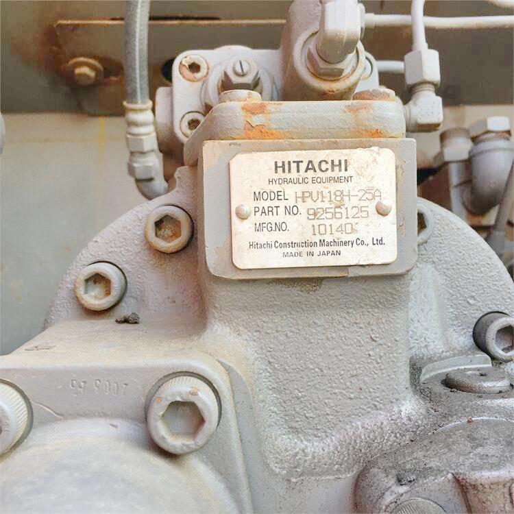 Original Hydraulic Pump 2017 Japan 35 Ton Used Hitachi Excavator 350 in Good Condition