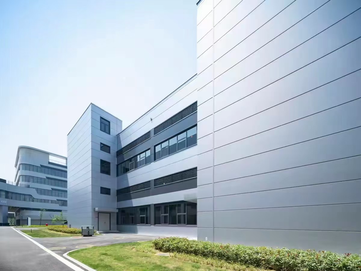 Modern And Functional Steel Structure Workshop Building Solution