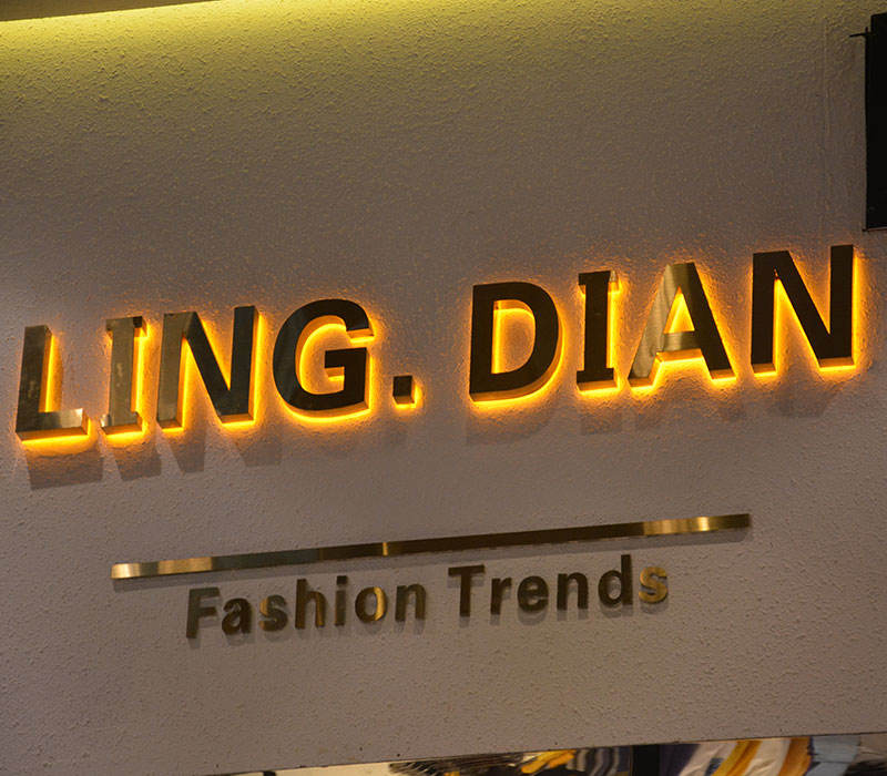 New LED Light Box with Stainless Steel Luminescent Characters and Creative Outdoor LED Billboard