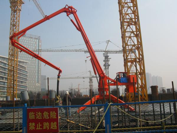 Buy cheap Electrical System Spider Concrete Pump Placing Boom 5.5Kw 17m Placing Radius from wholesalers