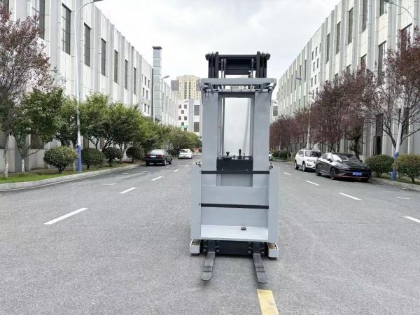 Buy cheap Standing Electric Pallet Picker Battery-Powered Order Picker 1000 KG Lift Height 6000 meters from wholesalers