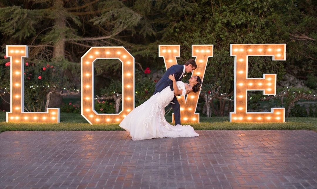 Wedding Marquee Light Up Letters Neon Sign For Custom Decoration