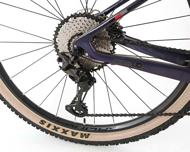 TWITTER Carbbon Fiber Mountain Bike 29 Er SHIMANO XT 8100 24 Speed