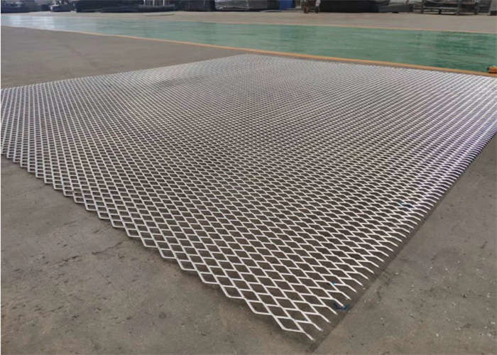 2-8mm thick Expanded Metal Sheet 4x8 Diamond Shape Metal Mesh