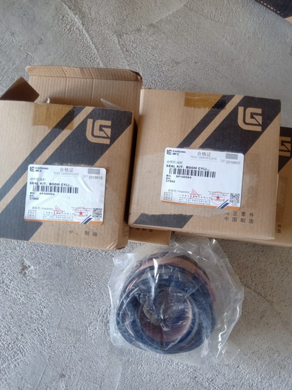 Liugong Engine Rotary Bucket Steering Cylinder Oil Seal Kit SP134017/SP100594/SP127282