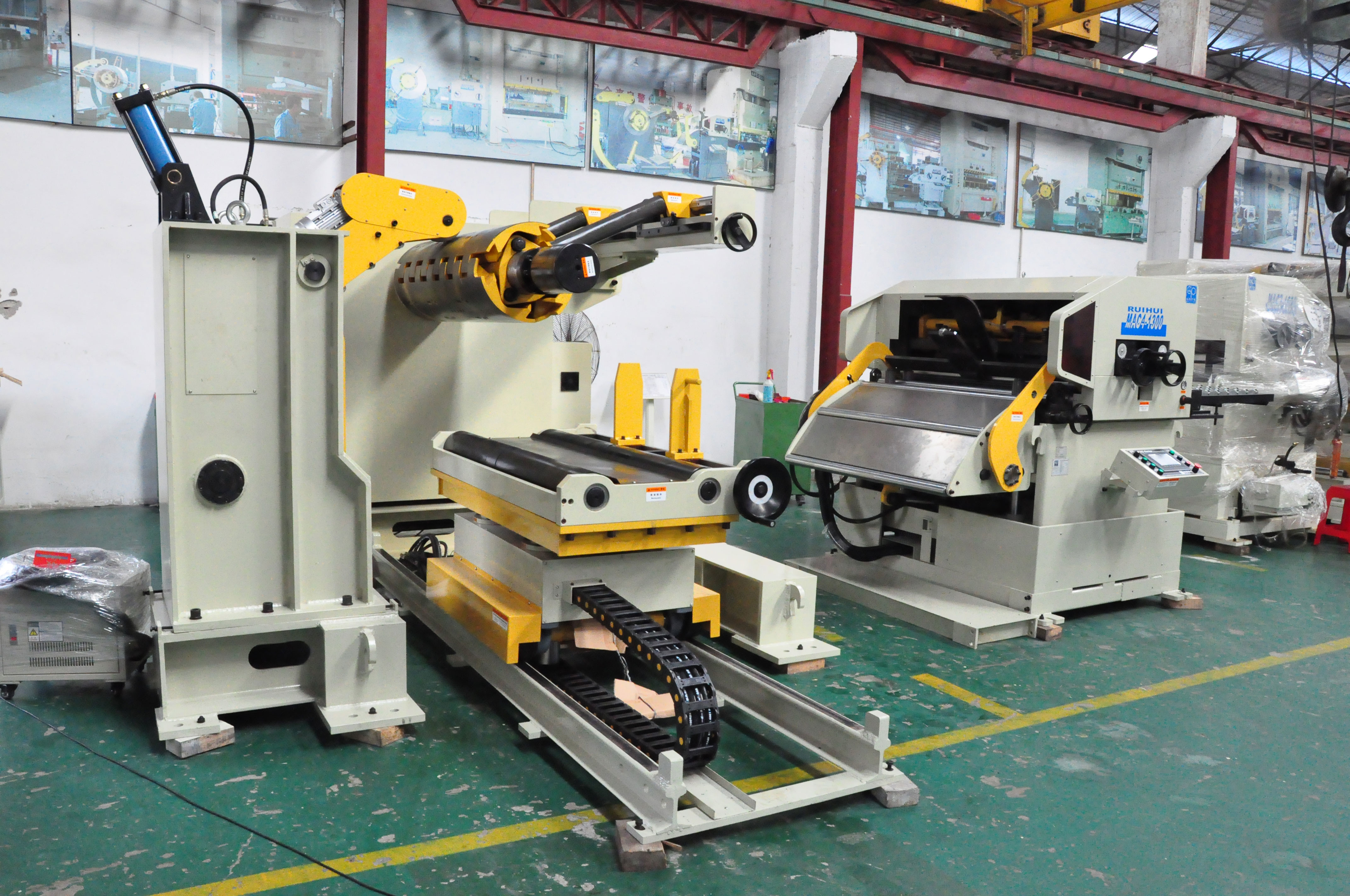 10000Kg NC Servo Roll 600mm Width High Speed Feeder