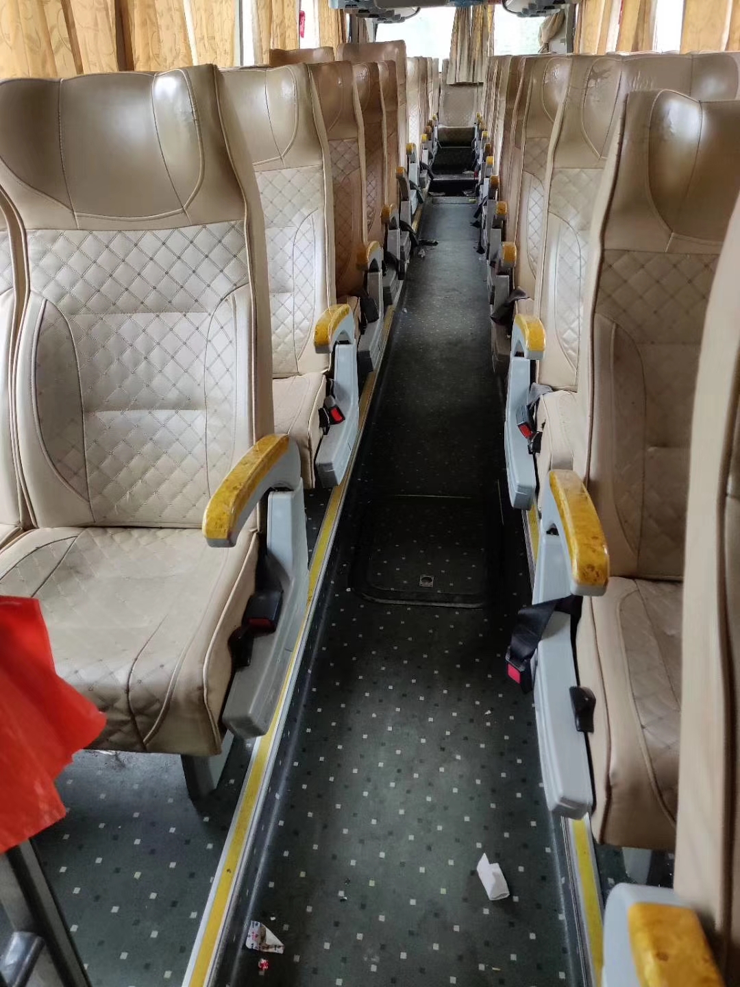 Used Buses and Coaches 50-60 Seater King Long Bus Coach to Meet Customer Requirements