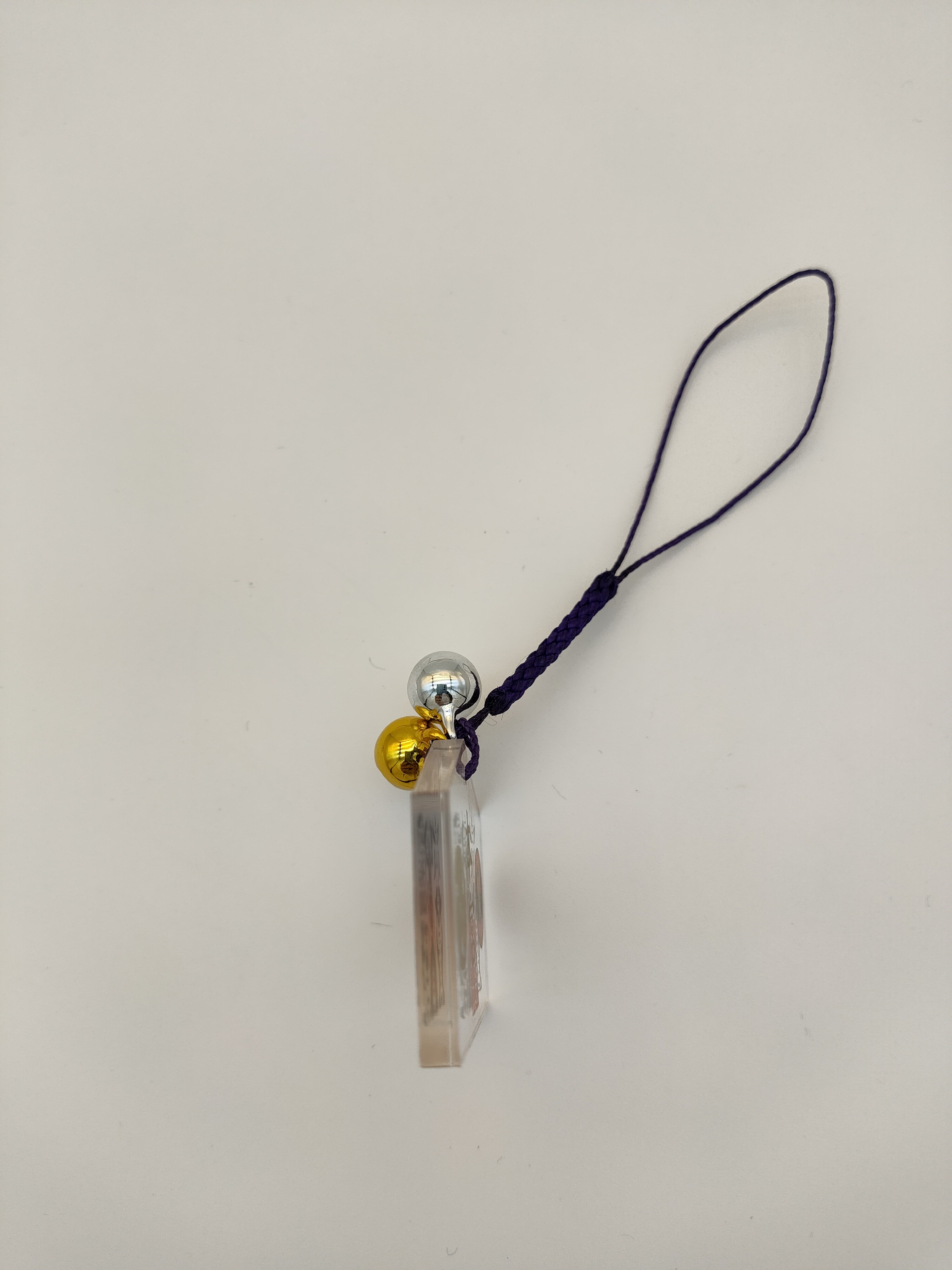 OEM Unique Modeling Design Laser Engraved Acrylic Keychain Picture Keychain