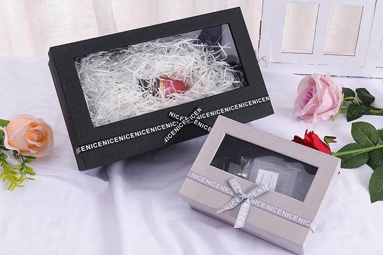 Valentine's Day Gift Custom Paper Packaging Box Velvet Flower Transparent Window