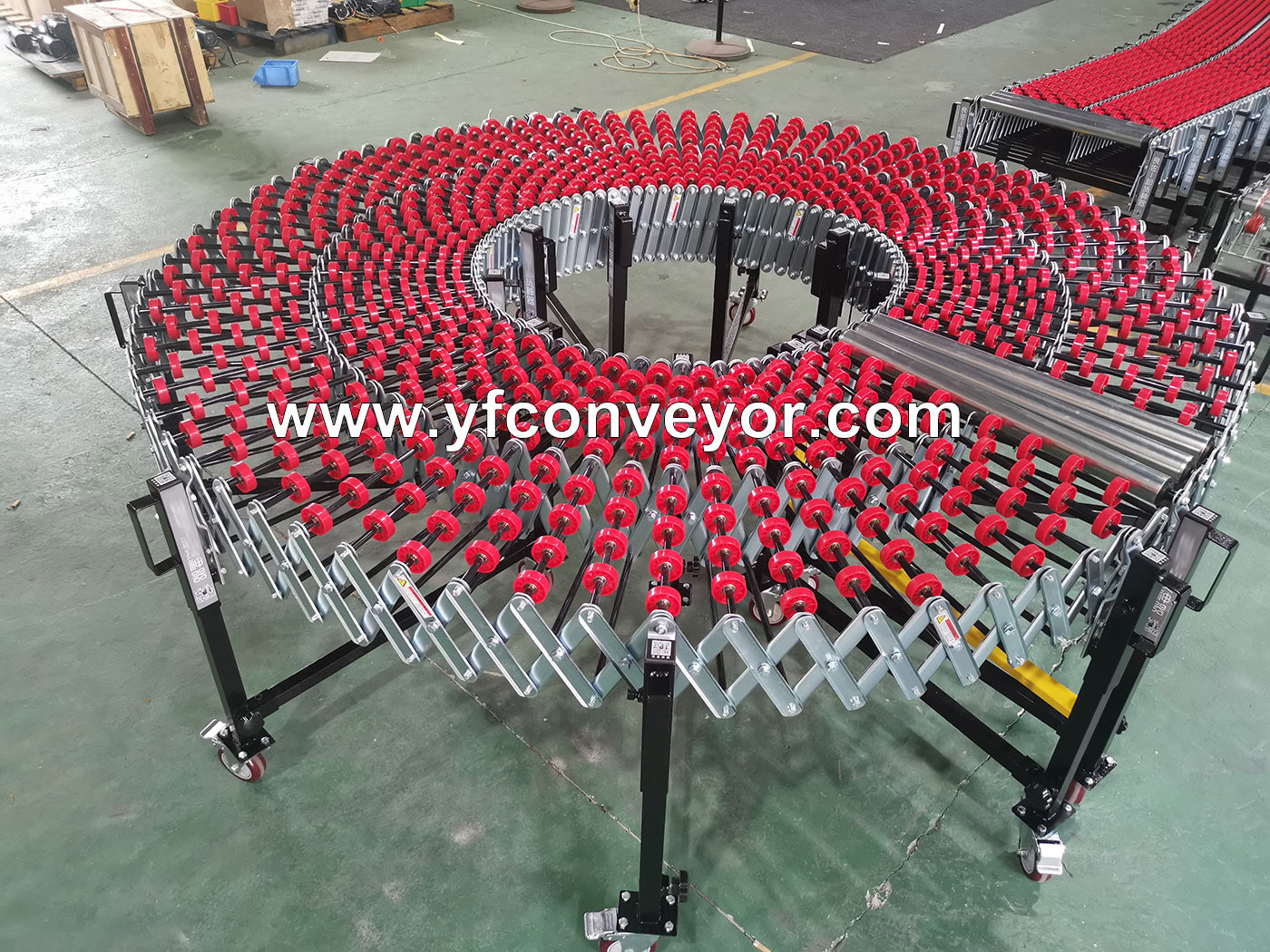 Expandable Flexible Gravity Wheel Conveyor Machine