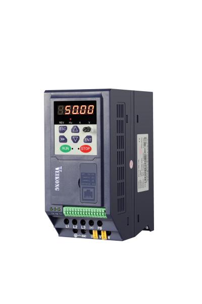 Small Size 220V 1.5KW 2.2KW Solar Water Pump Controller For Agriculture