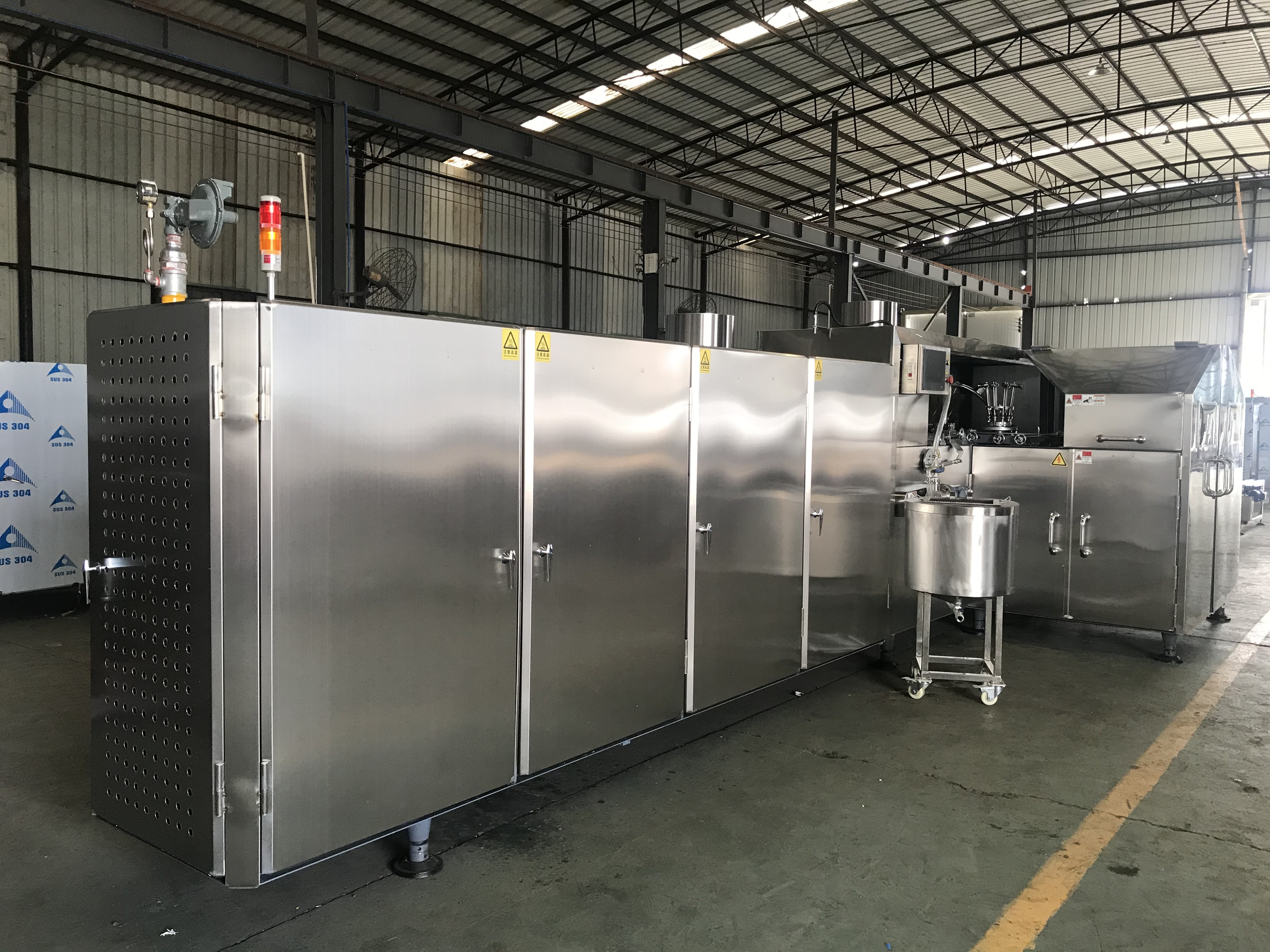 Schneider Electric Accesories 3800kg Ice Cream Cone Production Line with 7x2.1x2m Dimensions