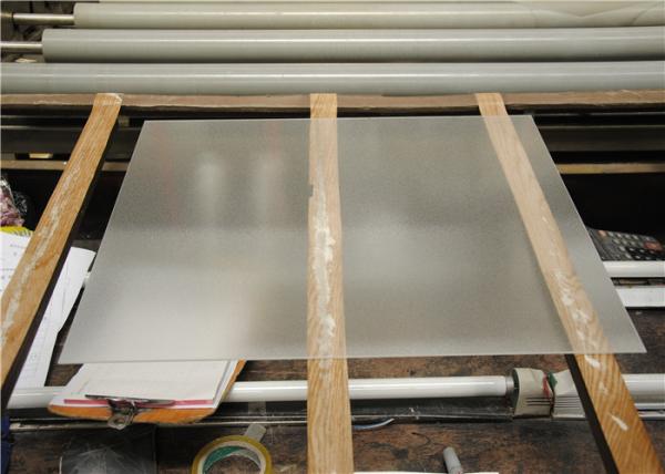 Buy cheap Ultra Clear Low Iron Tempered Safety Glass , Figure Solar Panel Glass For Decorative from wholesalers