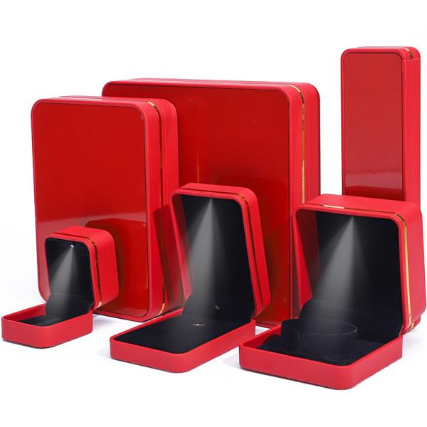 Buy cheap Rectangle LED Lighted Leather Jewelry Box , Custom Jewellery Boxes wholesale from wholesalers