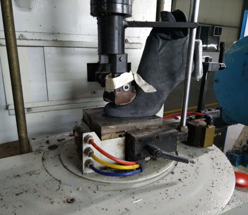Full Automatic Shoe Sole Molding Machine Lady Footwear Making Machines