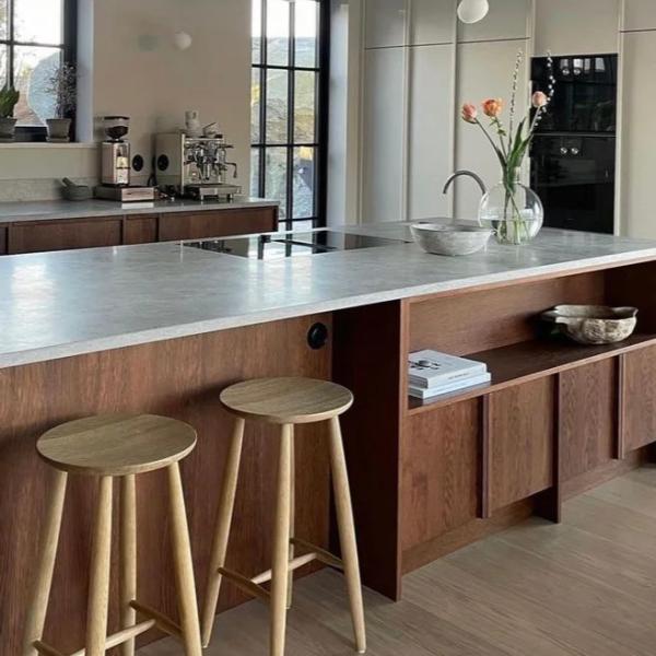 Buy cheap New Luxury Modern Wood Door Material Wood Grain Kitchen Cabinets For Villa from wholesalers