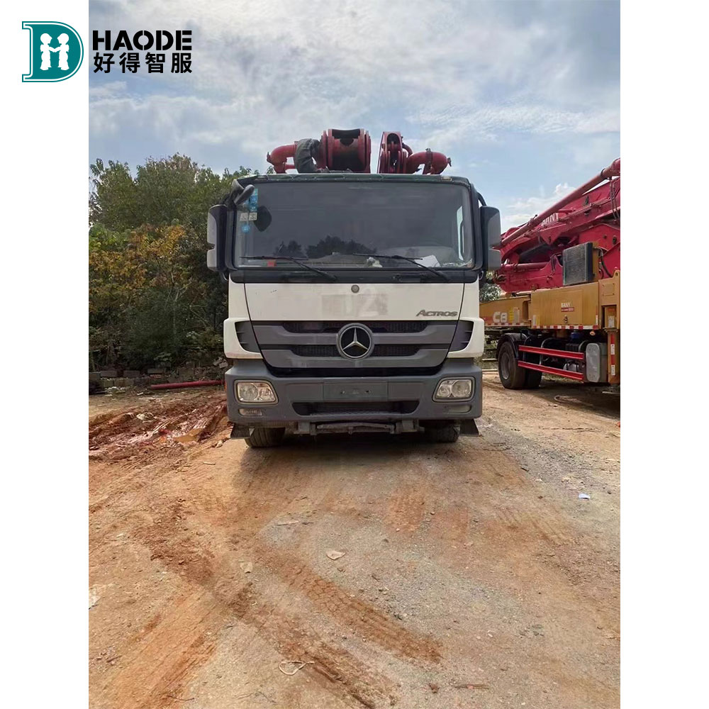 SANY M49 Merzedez Truck Cement Truckmp Diesel with 650L Water Tank and Performance