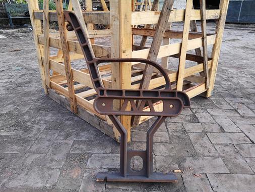 Stainless Steel Antique Cast Iron Park Bench Ends Spray Paint Decoration In