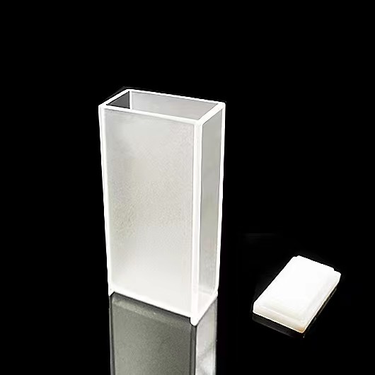 Transparent UV Quartz Cuvettes For Spectrometer Spectral Range : 190-2500