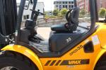 3.5 Ton 2WD Compact All Terrain Forklift Yanmar 4TNE98(EUIII) Japanese Engine