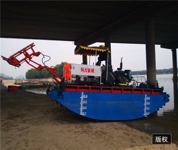 Buy cheap 2.5m Length, 95KW ,3500m3,Amphibious Aquatic Weed Harvester Crawler Type Water Weed Harvester from wholesalers