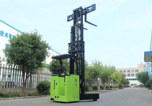 Buy cheap Battery Powered Electric Forklift Truck Reach Forklift Trucks With Solid Tire from wholesalers