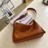 Buy cheap Head Layer Cowhide Female Crossbody Bag 10cm 22.5cm Soft Leather Messenger Bag from wholesalers