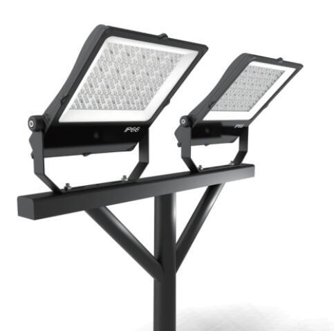 Buy cheap Topsung 160lm/w led outdoor stadium light for tv broadcast ip66 high mast 400w led flood light from wholesalers