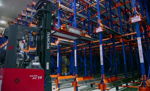 Buy cheap Adjustable Dairy industrial Radio Shuttle Racking with forklift truck , 1500KG from wholesalers