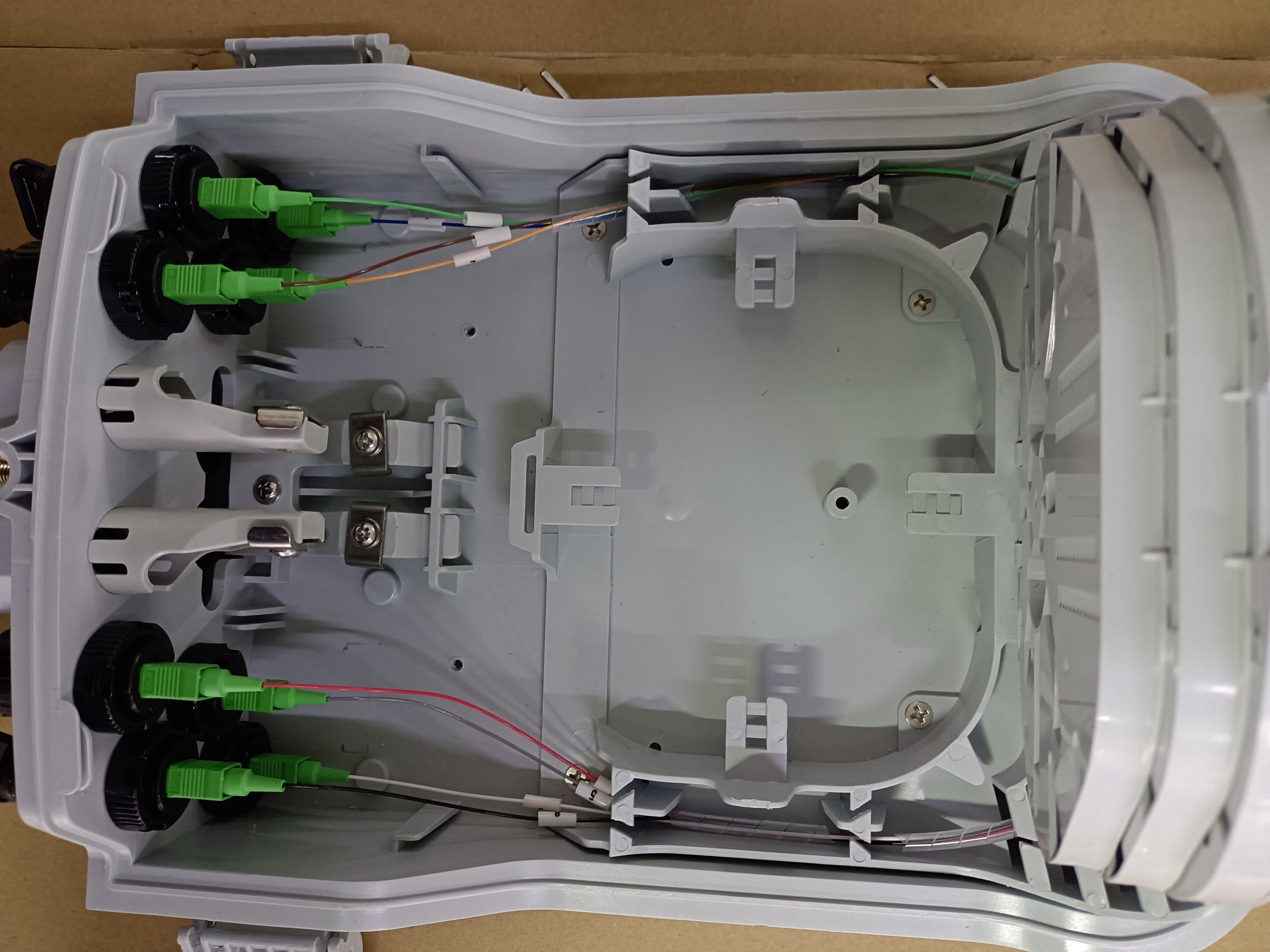 Pre-connectorized Optical Fiber Cable Distribution Box GFS-8SX IP65 319.3*214*133mm HUAWE Adapter fast connector