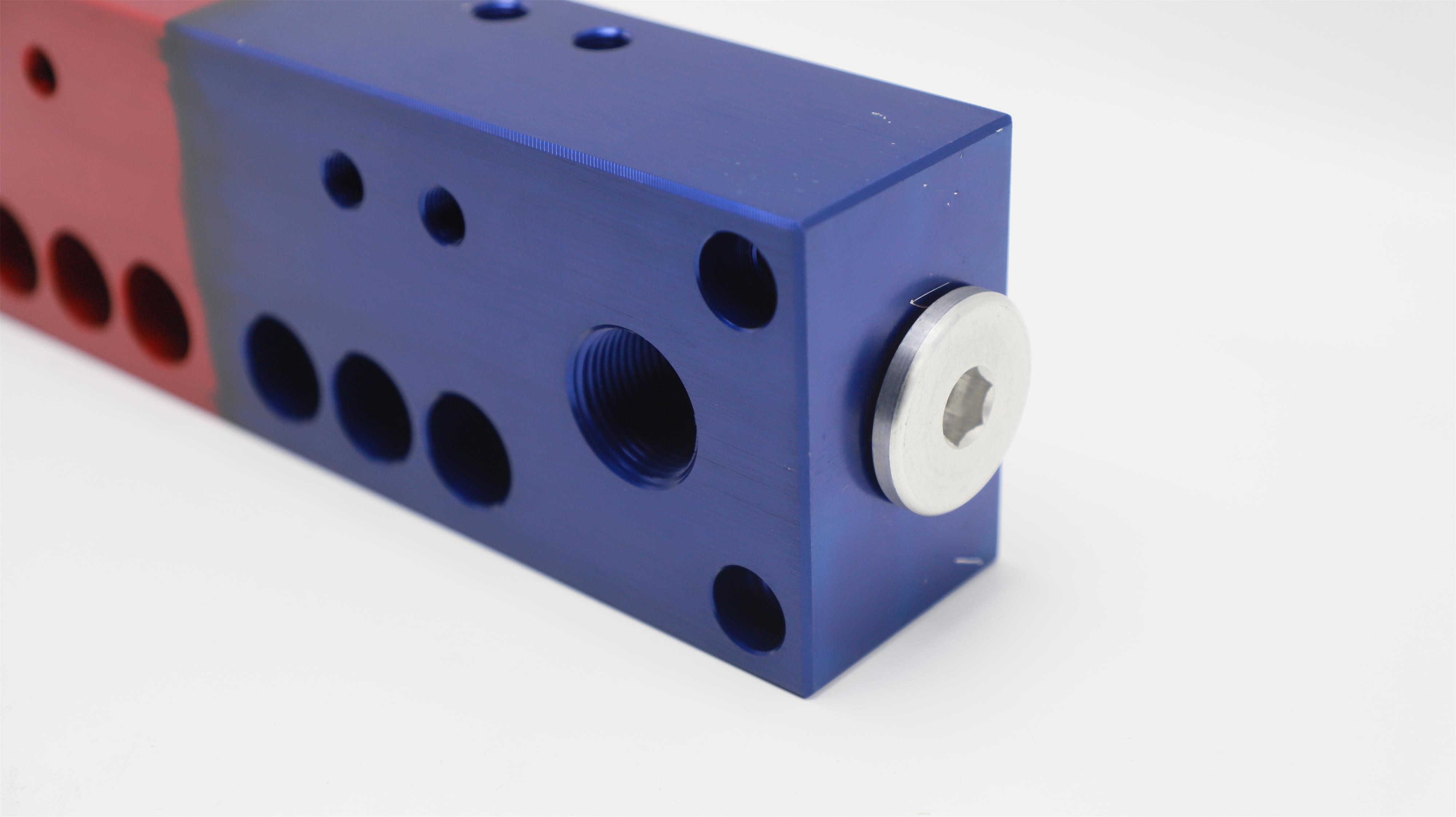 Hot Selling Non-Standard Mold Mounted Manifold Injection Molded Parts Designing Injection Molded Parts