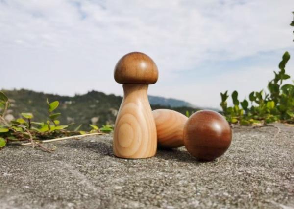 Buy cheap 176g KRG-033 Adjustable Salt & Pepper Grinder In Mushroom Design from wholesalers