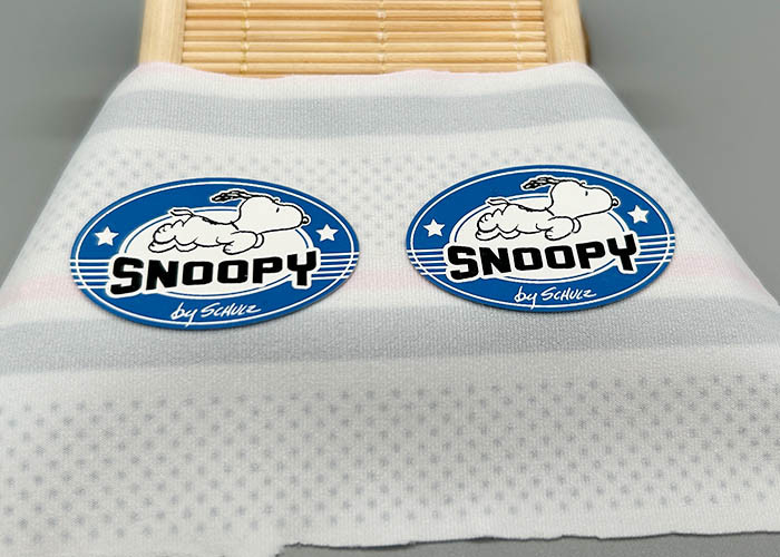 Custom 3.5cm 3 Colors Silicone Heat Transfer Labels For Clothing