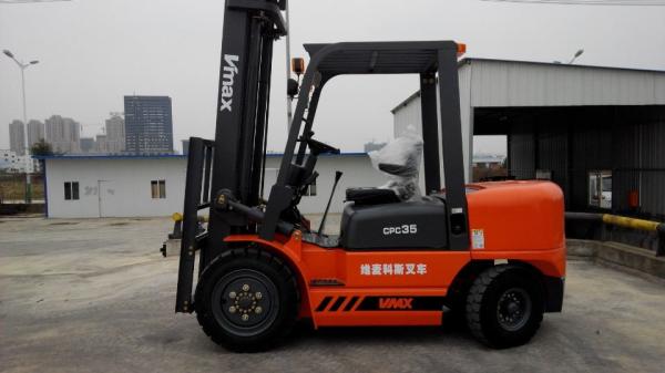 Buy cheap 3.5 Ton Diesel Powered Forklift / Diesel Operated Forklift 6000mm Max Lifting Height from wholesalers