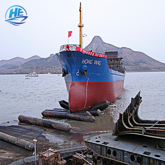 High Pressure Black Marine Rubber Airbag For Shipping Launching 5