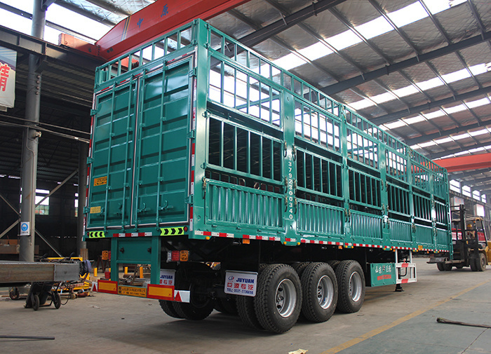 China Animal Carrier Semi Trailer Livestock Transport Trailer for Sale