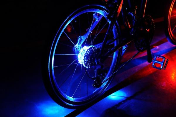 Buy cheap 95x18mm LED Bike Spoke Lights IPX4 Quick Release Mounting from wholesalers