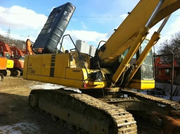 Buy cheap New Paint Second Hand Komatsu Excavator PC300 6 , Japanese Used Excavator 1.3cbm from wholesalers
