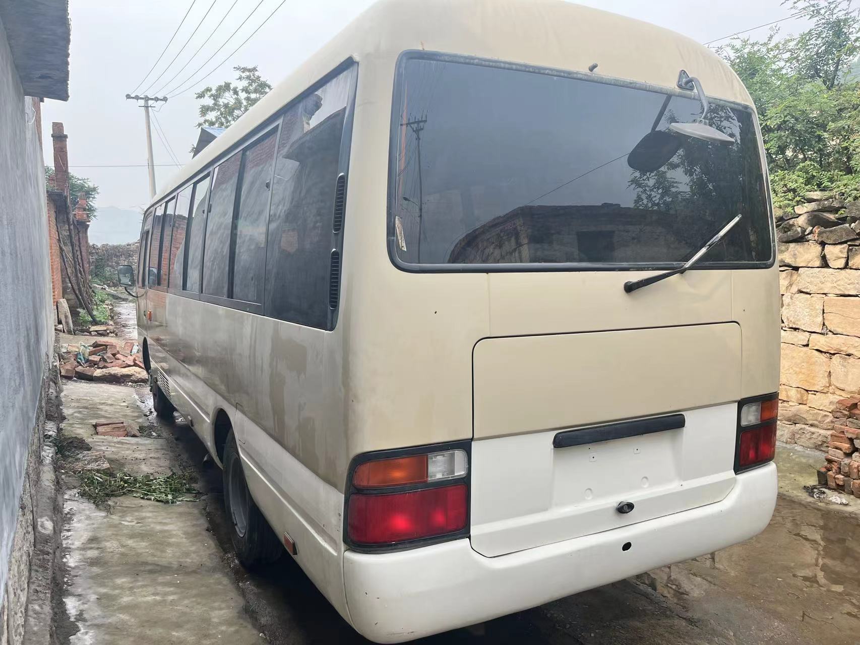 2680mm Height Used 20 Seater Coaster Diesel Toyota LHD Bus in Good Condition