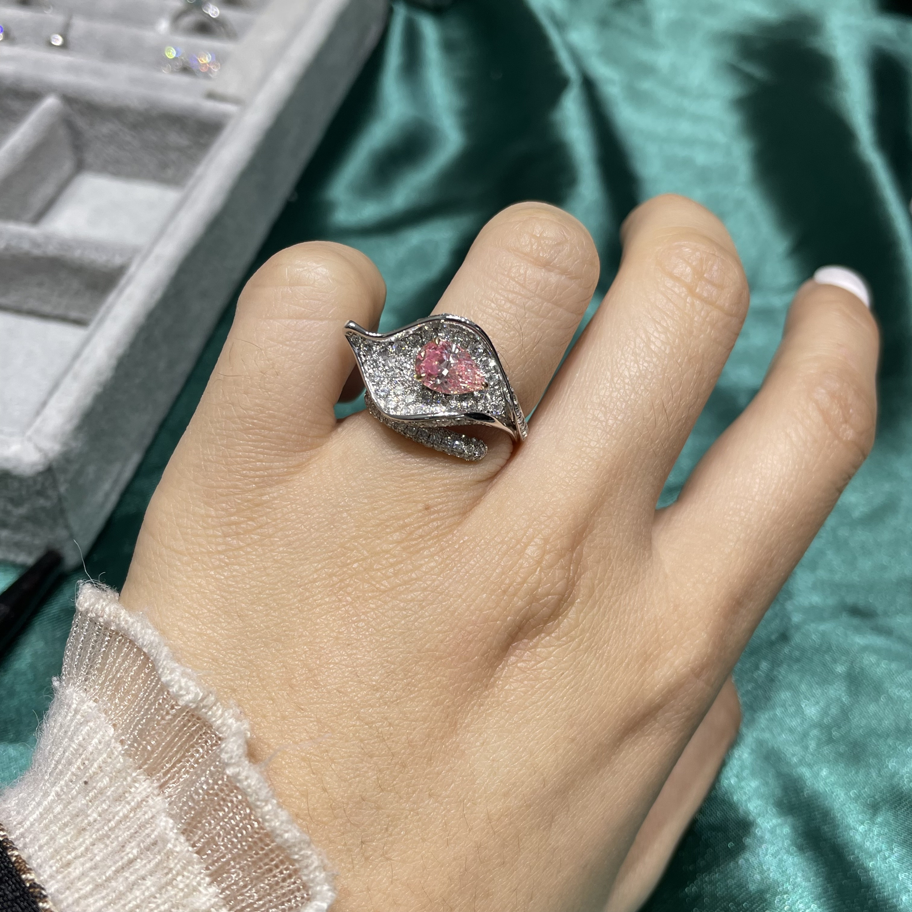 Certified Lab Diamond Jewelry Pink Pear Diamond Custom-Made Fancy Diamond Ring