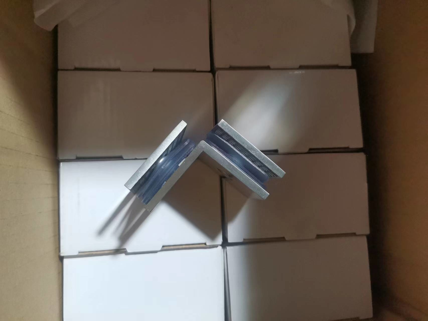 Easy Installation Shower Door Clamps Long Lasting Corrosion Resistance
