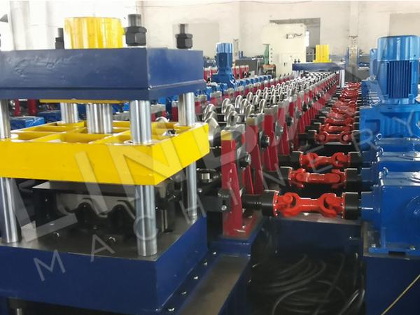 Buy cheap W Beam Thrie Beam Highway Guardrail Machine 11KW Gearbox Drive Cast Iron Structure from wholesalers
