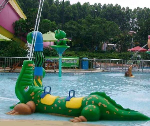 Buy cheap Exciting Fiberglass Crocodile Spray Water Equipment For Children Play In Splash Park from wholesalers