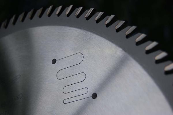 Buy cheap Solid carbide cutter circular saw blade for metal cutting teeth from wholesalers